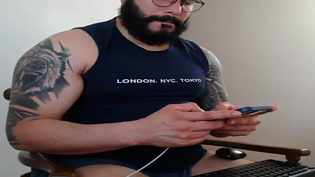 Snapshot of alexandergranda71 chatting on 03.06.25 alexandergranda71 online show from 03.06.25