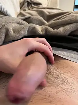 Snapshot of fuckitzer chatting on 02.08.25 fuckitzer online show from 02.08.25