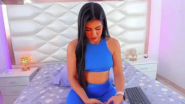 samanthaevans4 online show from 12.05.24