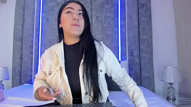 PaulinaDuarte online show from 12.26.24