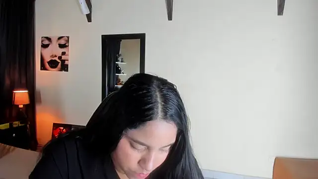 EmiliWilliams online show from 11.16.25