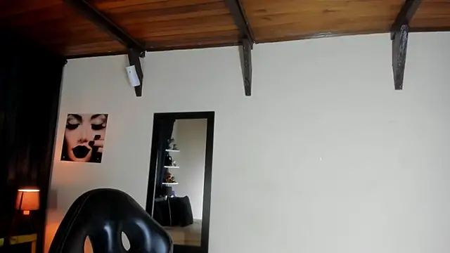 EmiliWilliams online show from 11.20.25