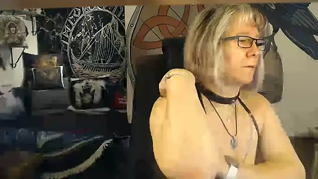 TittenMichelle online show from 11.04.25