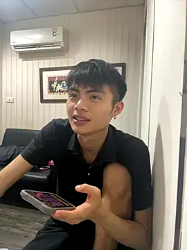 mumuowl online show from 10.05.25