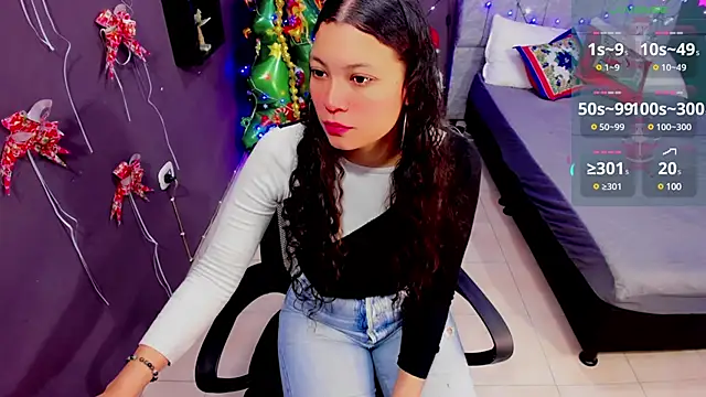 Snapshot of Lana_stone_ chatting on 12.20.24 Lana stone online show from 12.20.24