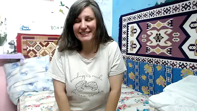 AdelineBlueEyes online show from 10.10.25