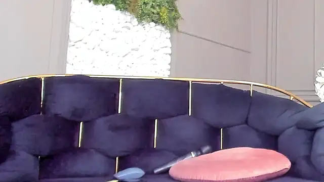 Snapshot of Deliciouslips chatting on 09.16.25 Deliciouslips online show from 09.16.25