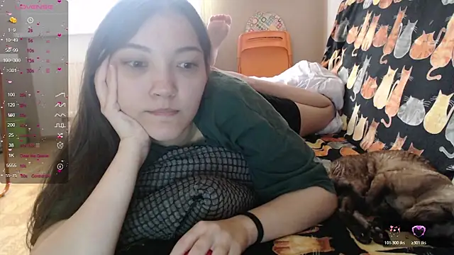 AlisaDevis online show from 11.15.25