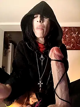 Snapshot of freyamoret chatting on 12.18.24 freyamoret online show from 12.18.24