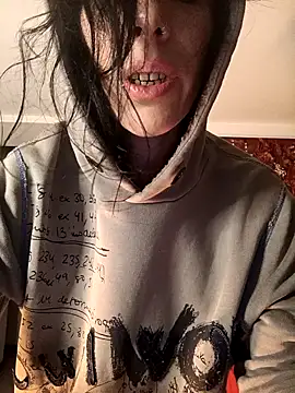 Snapshot of freyamoret chatting on 12.18.24 freyamoret online show from 12.18.24