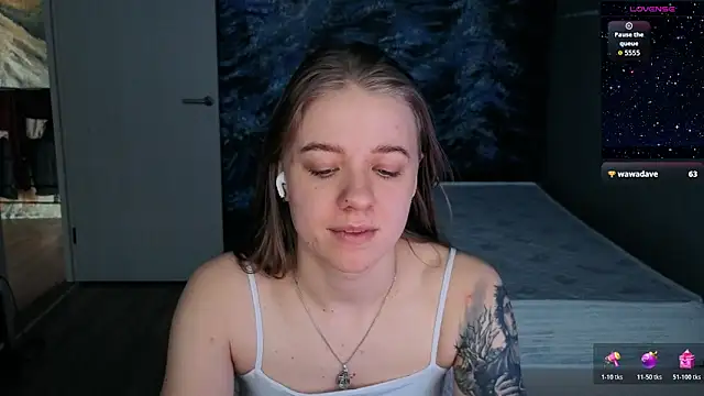 Snapshot of candy_maggie chatting on 03.11.26 candy maggie online show from 03.11.26