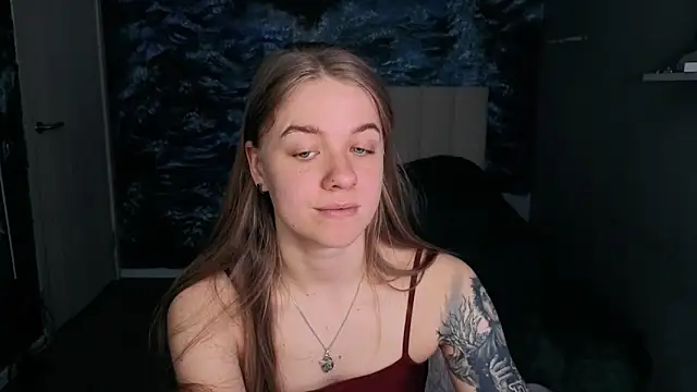 Snapshot of candy_maggie chatting on 04.02.26 candy maggie online show from 04.02.26