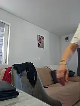 KristenVega online show from 10.28.25