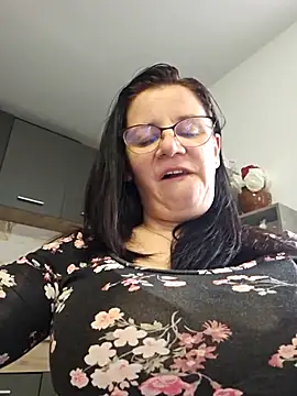 KristenVega online show from 11.25.25