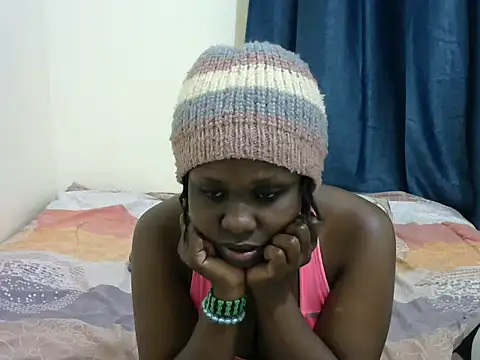 Snapshot of Kariselle- chatting on 02.28.25 Kariselle- online show from 02.28.25