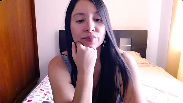 emely sexx20 online show from 12.09.24