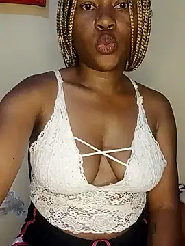 Snapshot of Mayah19 chatting on 02.25.25 Mayah19 online show from 02.25.25