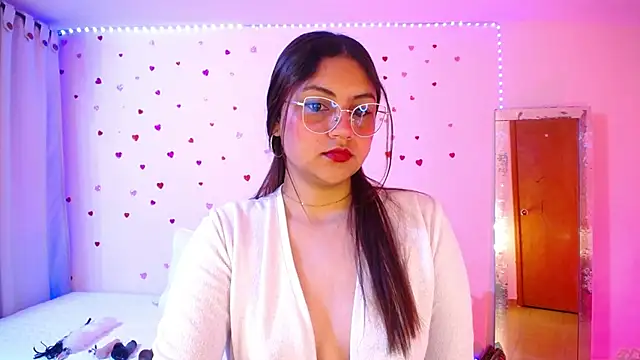 Snapshot of ashlei_ chatting on 09.30.25 ashlei  online show from 09.30.25