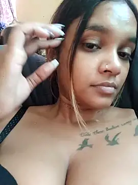 Indianqueen03 online show from 12.17.25