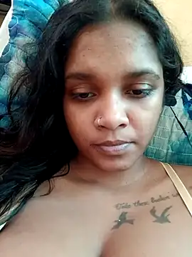 Snapshot of Indianqueen03 chatting on 06.17.26 Indianqueen03 online show from 06.17.26