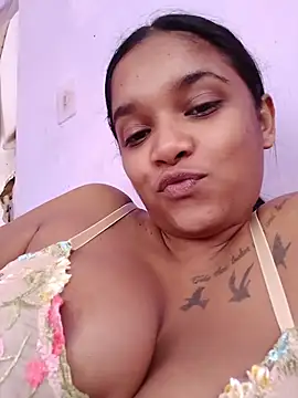 Snapshot of Indianqueen03 chatting on 06.22.26 Indianqueen03 online show from 06.22.26