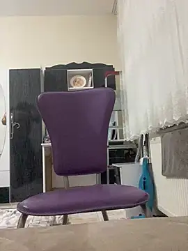 MuscleBoyy777 online show from 12.17.24