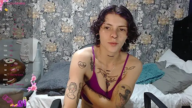 Snapshot of pretty_cristal69 chatting on 06.07.26 pretty cristal69 online show from 06.07.26
