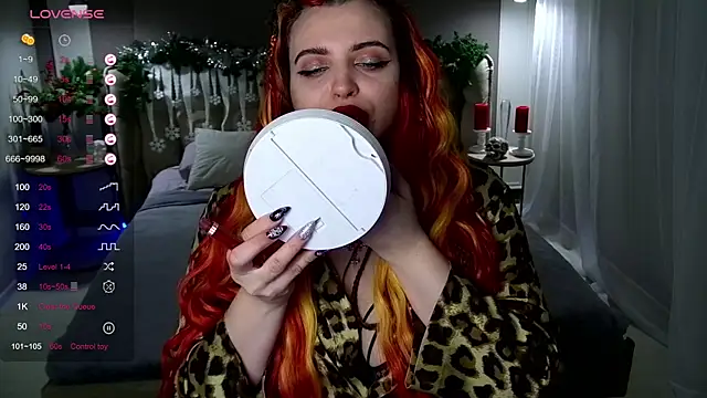 Miss Maya Mils online show from 12.31.24