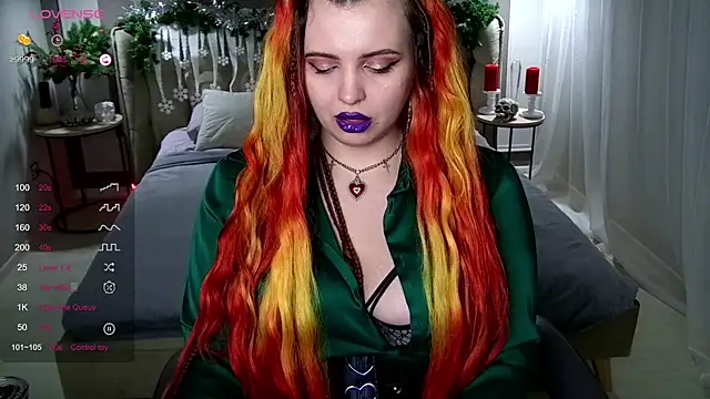 Miss Maya Mils online show from 01.05.25