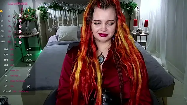 Miss Maya Mils online show from 01.06.25