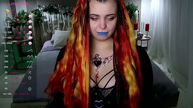 Miss Maya Mils online show from 01.07.25