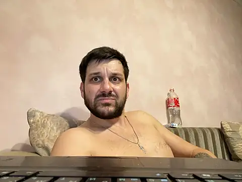 Snapshot of MaeltraJoy chatting on 12.07.24 MaeltraJoy online show from 12.07.24