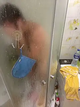 Snapshot of MaeltraJoy chatting on 12.19.24 MaeltraJoy online show from 12.19.24