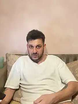 Snapshot of MaeltraJoy chatting on 01.29.25 MaeltraJoy online show from 01.29.25