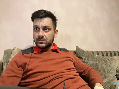 Snapshot of MaeltraJoy chatting on 02.02.25 MaeltraJoy online show from 02.02.25