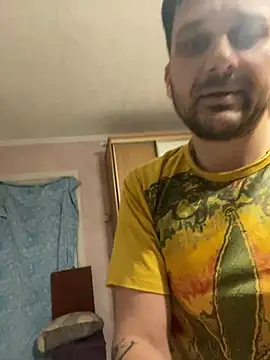 Snapshot of MaeltraJoy chatting on 02.08.25 MaeltraJoy online show from 02.08.25