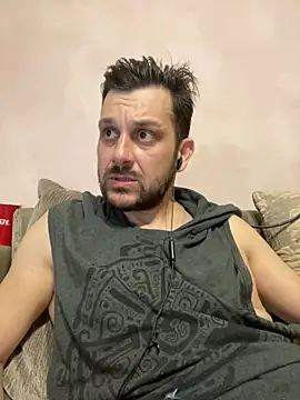 Snapshot of MaeltraJoy chatting on 02.27.25 MaeltraJoy online show from 02.27.25