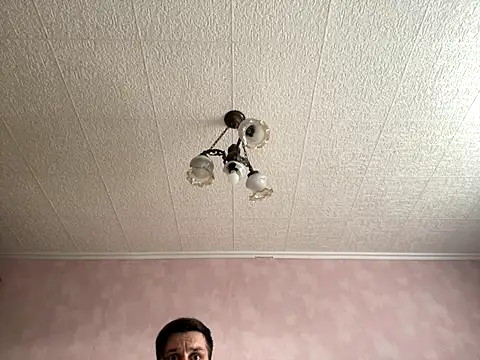 Snapshot of MaeltraJoy chatting on 09.27.25 MaeltraJoy online show from 09.27.25