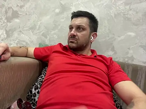 Snapshot of MaeltraJoy chatting on 03.08.26 MaeltraJoy online show from 03.08.26