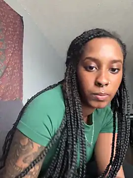 Your Paris online show from 01.24.25