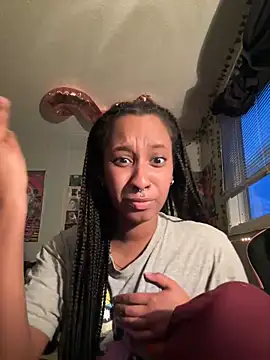 Your Paris online show from 02.27.25