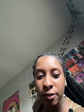 Your Paris online show from 03.03.25