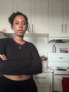 Your Paris online show from 03.21.25