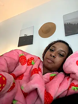 Your Paris online show from 10.10.25