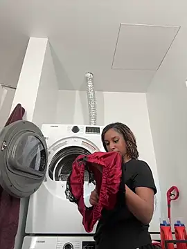 Your Paris online show from 10.25.25