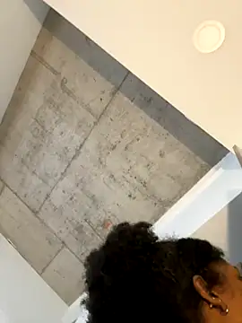 Your Paris online show from 12.14.25