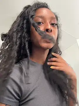 Your Paris online show from 03.12.26