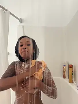 Your Paris online show from 03.25.26