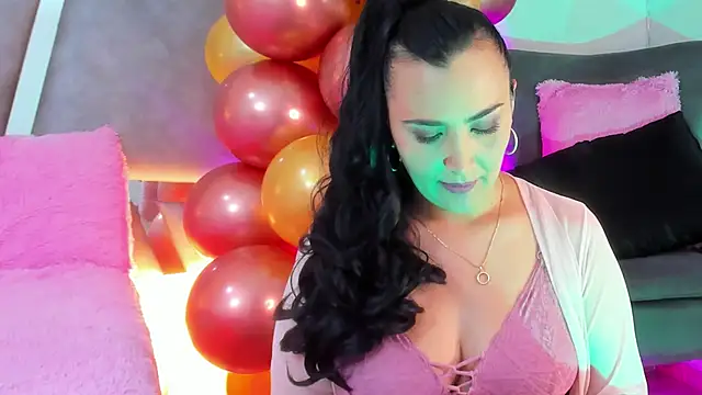 Snapshot of Evangeline_Taylorr chatting on 01.03.25 Evangeline Taylorr online show from 01.03.25