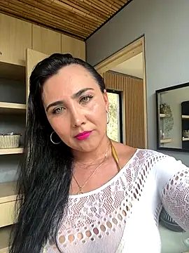 Snapshot of Evangeline_Taylorr chatting on 09.08.25 Evangeline Taylorr online show from 09.08.25